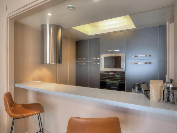 Maison Lamartine - Nice : photo 5 de la chambre appartement lamartine