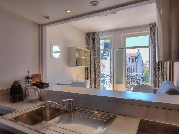 Maison Lamartine - Nice : photo 4 de la chambre appartement