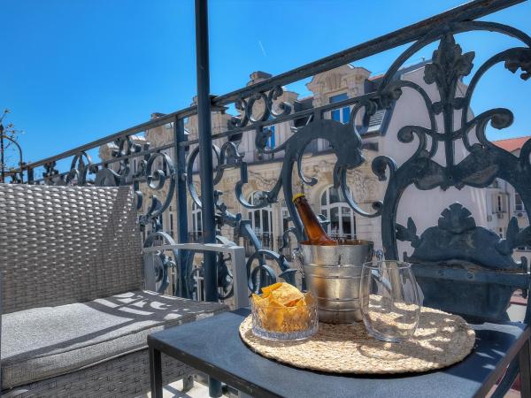 Maison Lamartine - Nice : photo 6 de la chambre appartement avec balcon