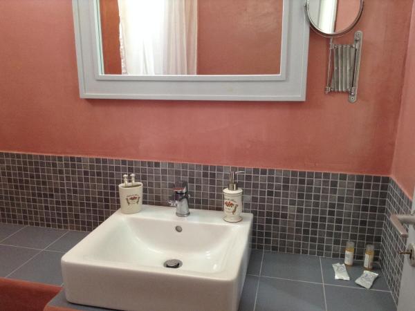 King Thiras Hotel : photo 5 de la chambre chambre simple