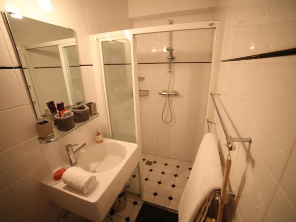 B&B de singel : photo 3 de la chambre chambre double ou lits jumeaux deluxe avec balcon