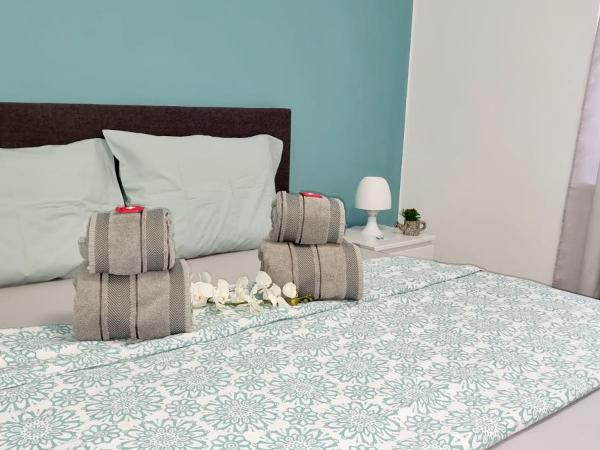 7ROOMS Grancia : photo 4 de la chambre chambre double standard avec salle de bains commune