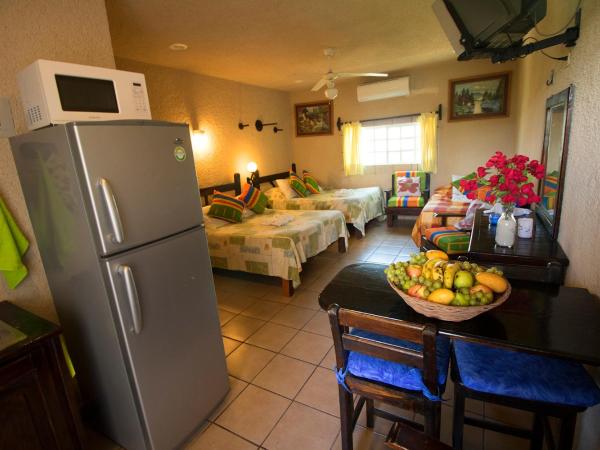 Hotel Sol Caribe : photo 3 de la chambre chambre familiale