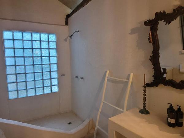 Casa Ambar Hotel & Boutique - Located in the Heart of Tulum Hotel Zone : photo 10 de la chambre superior king size with balcony