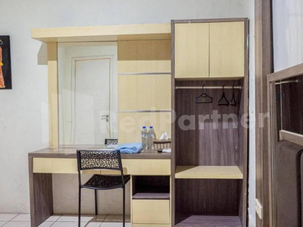 My Hommy Homestay Mitra RedDoorz : photo 2 de la chambre chambre double standard