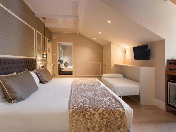 Catalonia Las Cortes : photo 5 de la chambre chambre triple