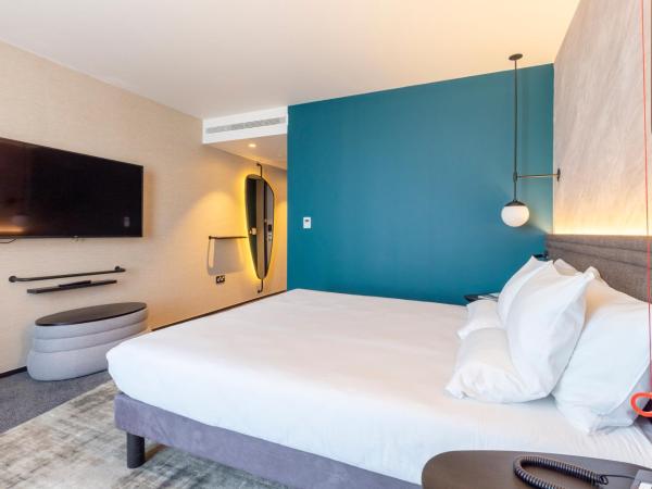 Novotel Liverpool Paddington Village : photo 10 de la chambre chambre lit king-size accessible aux personnes à mobilité réduite
