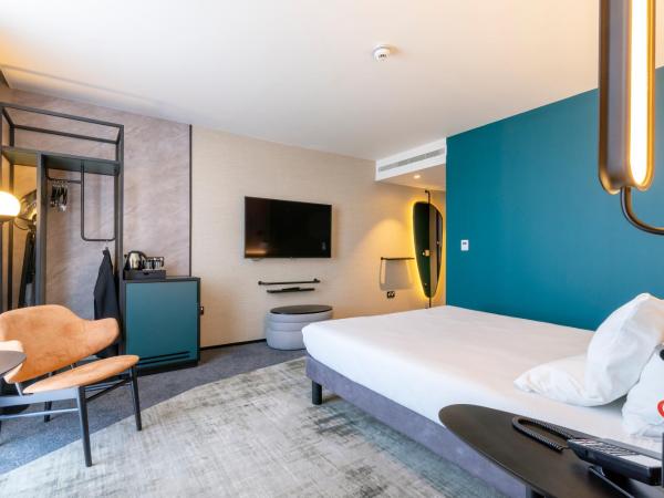 Novotel Liverpool Paddington Village : photo 8 de la chambre chambre lit king-size accessible aux personnes à mobilité réduite