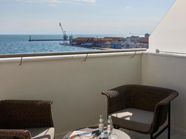 ON Residence : photo 3 de la chambre chambre deluxe avec balcon - côté mer