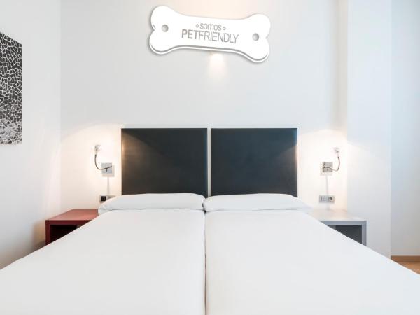 Ilunion Aqua 3 : photo 4 de la chambre chambre lits jumeaux - animaux domestiques admis