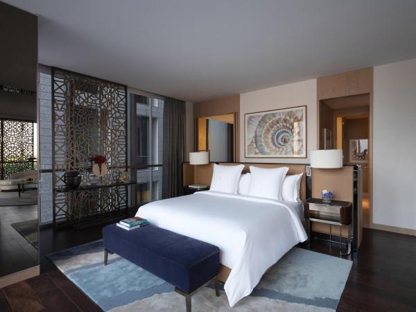 Four Seasons Hotel Dubai International Financial Centre : photo 5 de la chambre four seasons deluxe executive suite