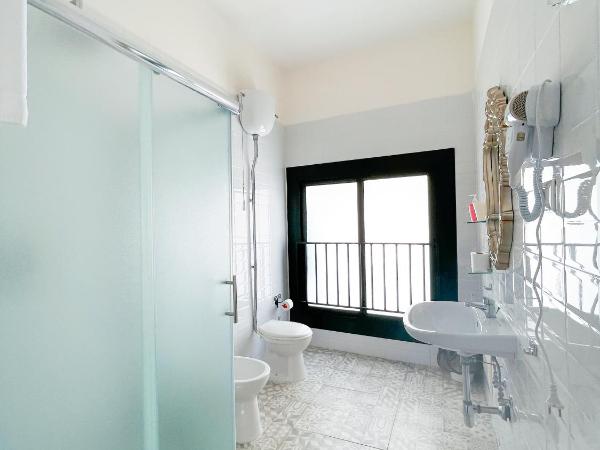 Ostello Bello Napoli : photo 3 de la chambre chambre quadruple standard