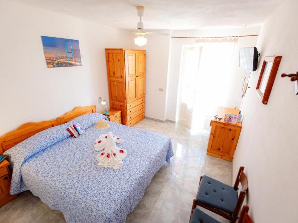 Hotel Casa Adolfo Ischia : photo 6 de la chambre chambre double ou lits jumeaux