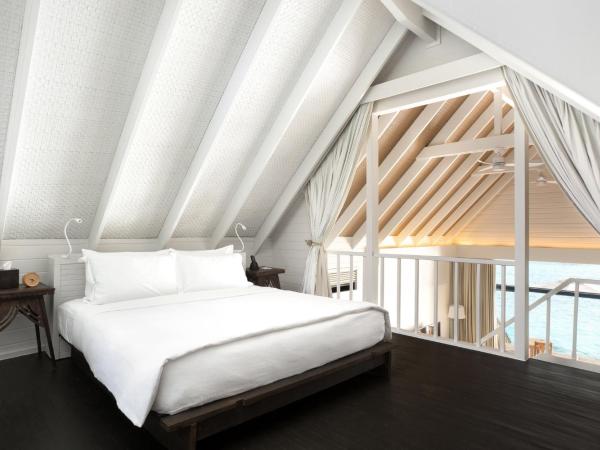 COMO Cocoa Island - Partner Travels FREE for 7 Nights or More : photo 3 de la chambre villa loft sur pilotis dhoni