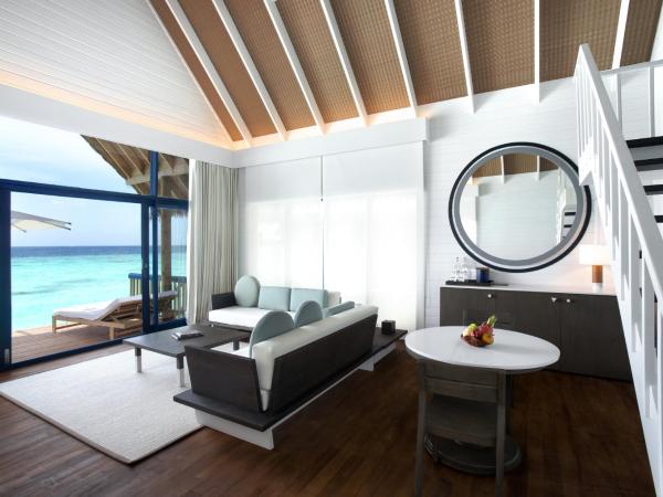 COMO Cocoa Island - Partner Travels FREE for 7 Nights or More : photo 4 de la chambre villa loft sur pilotis dhoni