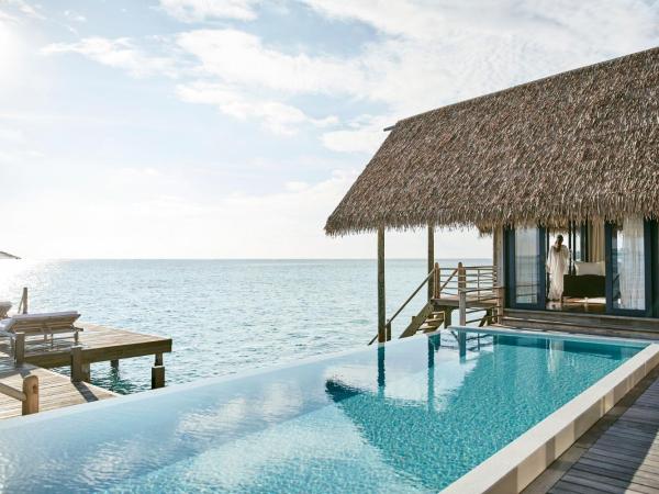 COMO Cocoa Island - Partner Travels FREE for 7 Nights or More : photo 4 de la chambre villa 3 chambres como coucher de soleil