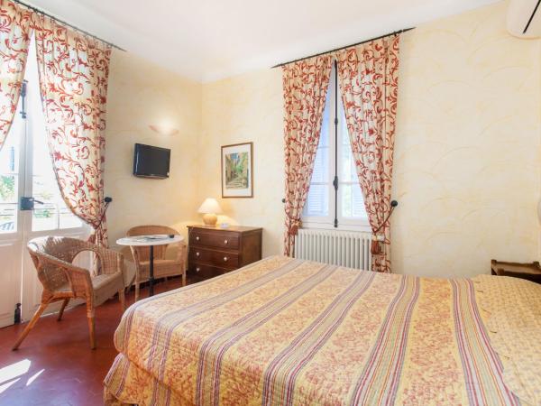 Hotel Villa Provencale : photo 2 de la chambre chambre familiale avec terrasse