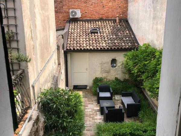 19 Borgo Cavour : photo 4 de la chambre chambre double - vue sur jardin