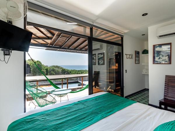 Cabane Container Hotel - ADULTS ONLY : photo 1 de la chambre chambre lit king-size - vue sur mer