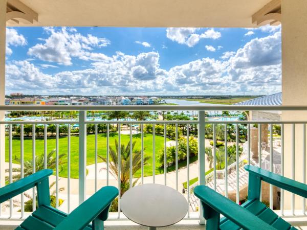 Margaritaville Resort Orlando : photo 4 de la chambre hébergement lit queen-size - accessible aux personnes à mobilité réduite - vue sur complexe hôtelier