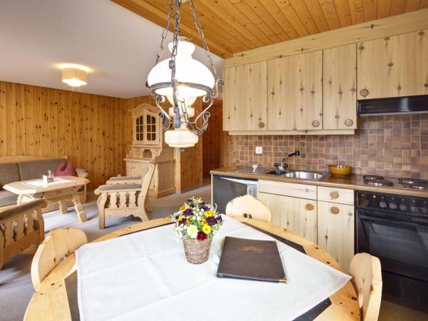 Hotel Alpenrose Wengen - bringing together tradition and modern comfort : photo 4 de la chambre appartement triple - vue sur montagnes