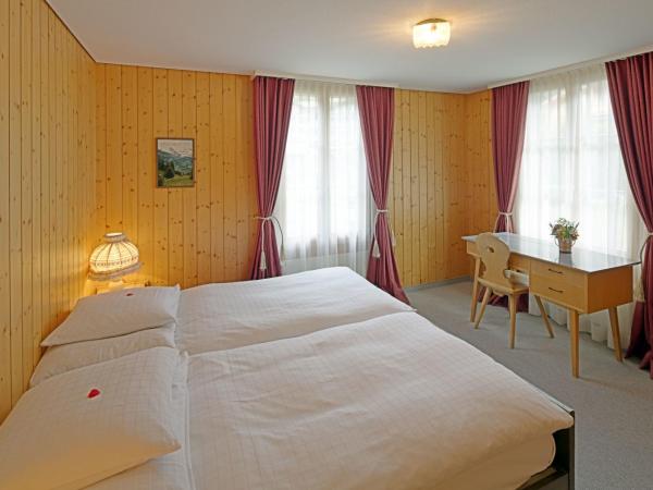 Hotel Alpenrose Wengen - bringing together tradition and modern comfort : photo 5 de la chambre appartement triple - vue sur montagnes