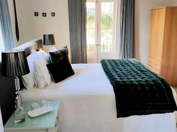 Andelin Guest House : photo 3 de la chambre chambre double deluxe avec balcon