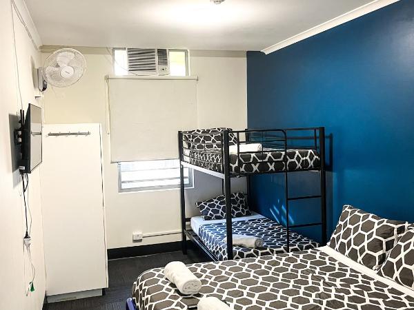 MOM Darwin : photo 2 de la chambre private four share with bathroom