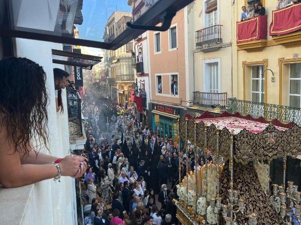 Welldone Sierpes Boutique : photo 10 de la chambre suite lit queen-size