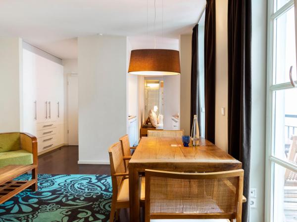 numa I Belfort Rooms & Apartments : photo 7 de la chambre appartement avec balcon