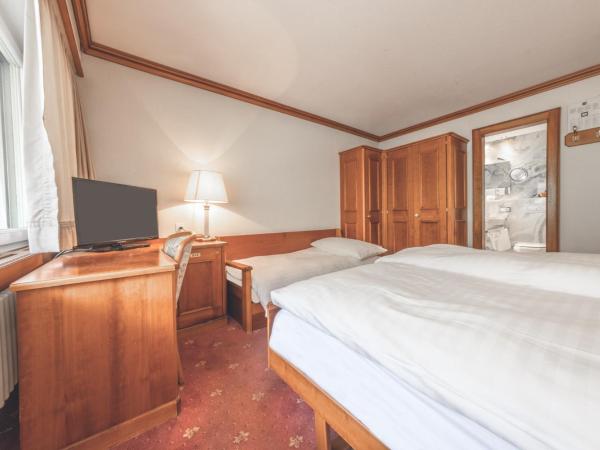 Antares Hotel : photo 6 de la chambre chambre triple supérieure avec vue sur mont cervin