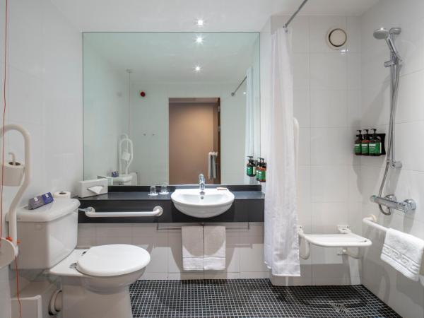 Crowne Plaza London - Docklands, an IHG Hotel : photo 4 de la chambre chambre double standard - accessible aux personnes à mobilité réduite