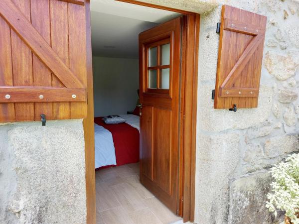 Quinta da Ponte : photo 4 de la chambre chambre lit queen-size - vue sur piscine