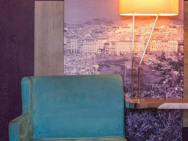 Mercure Marseille Centre Vieux Port : photo 9 de la chambre chambre double privilège
