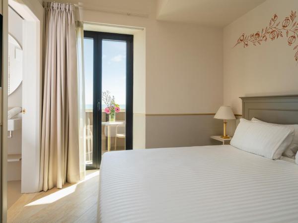 Hotel Imperiale Rimini & SPA : photo 1 de la chambre chambre exécutive avec balcon
