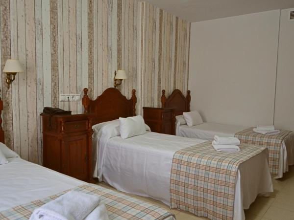 Hotel Marisa : photo 5 de la chambre chambre triple