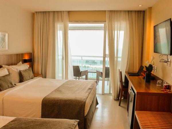 Riale Brisa Barra : photo 3 de la chambre luxury triple room with front ocean view and balcony