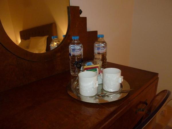 Les Versaillaises : photo 7 de la chambre chambre xviiie siècle