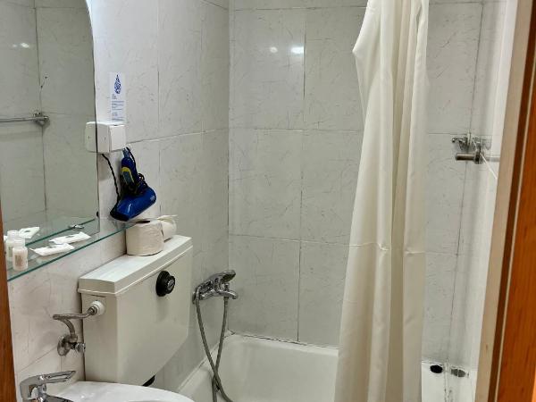 Santa Clara Porto : photo 1 de la chambre chambre quadruple