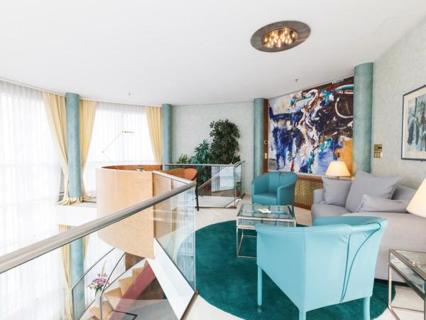 Living Hotel Großer Kurfürst : photo 3 de la chambre suite - vue sur ville