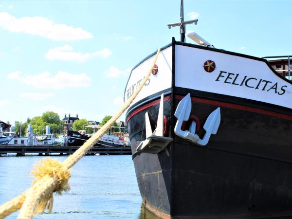 Amice : photo 5 de la chambre chambre triple avec salle de bains privative