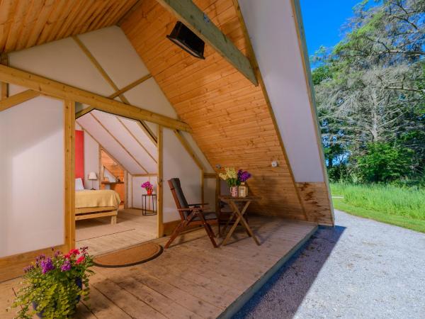Killarney Glamping at the Grove, Suites and Lodges : photo 10 de la chambre lodge de luxe