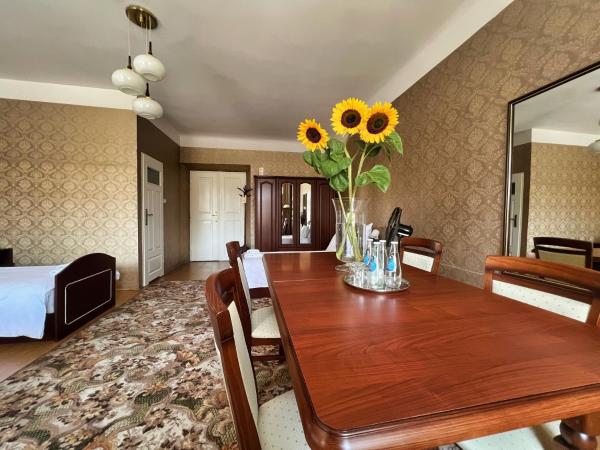 Pollera : photo 3 de la chambre chambre familiale avec salle de bains privative