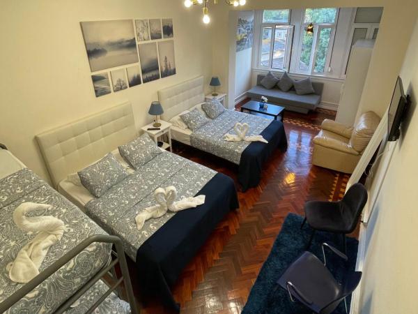 Blue Bairro Guesthouse : photo 1 de la chambre chambre deluxe avec 2 lits doubles