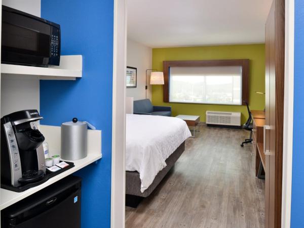 Holiday Inn Express Orlando - South Park, an IHG Hotel : photo 9 de la chambre suite lit king-size – non-fumeurs