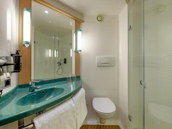 ibis Hamburg Alsterring : photo 3 de la chambre chambre double supérieure