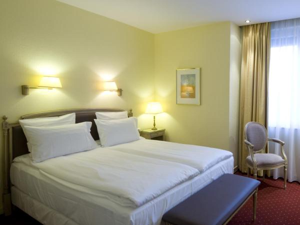 Grand Hôtel Bristol : photo 2 de la chambre chambre double ou lits jumeaux standard