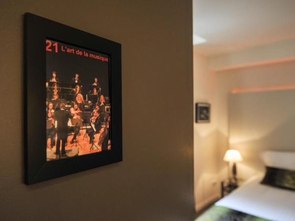 Hôtel des Arts : photo 9 de la chambre chambre double premium