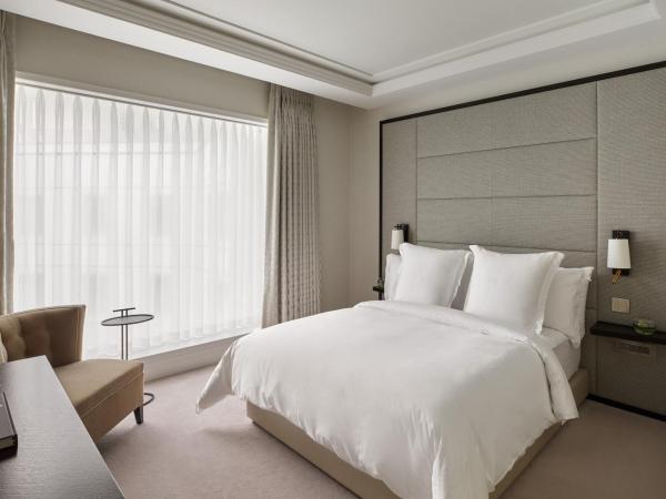 Four Seasons Hotel London at Ten Trinity Square : photo 8 de la chambre hbergement the london residence