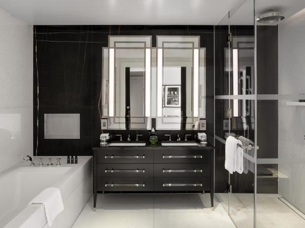 Four Seasons Hotel London at Ten Trinity Square : photo 7 de la chambre two bedroom city view hotel residence